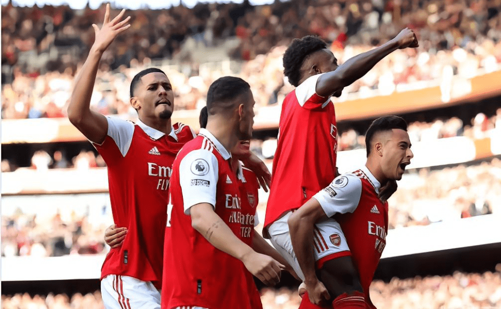 希腊力克哥伦比亚，马丁内利统治全场