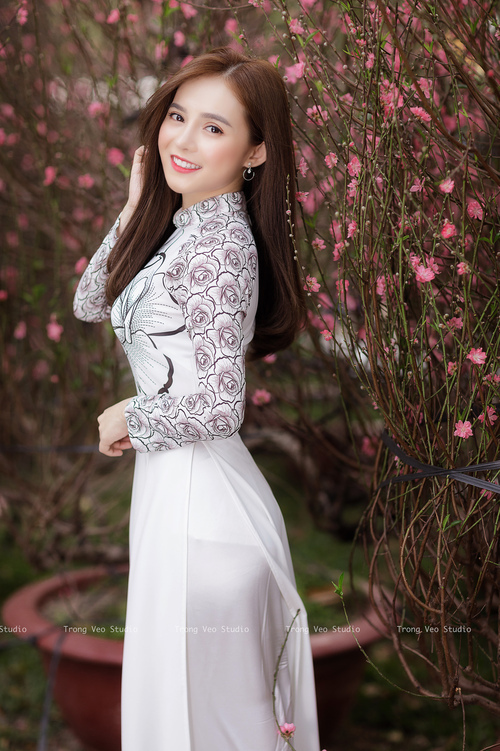 当深圳铁血遭遇休斯顿洪流，一场改写剧本的友谊赛，与临危受命的塔图姆