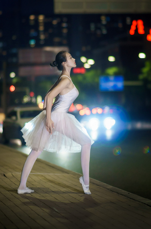 概率之神的选择，被低估者如何在毁灭性的五分钟内重新定义比赛