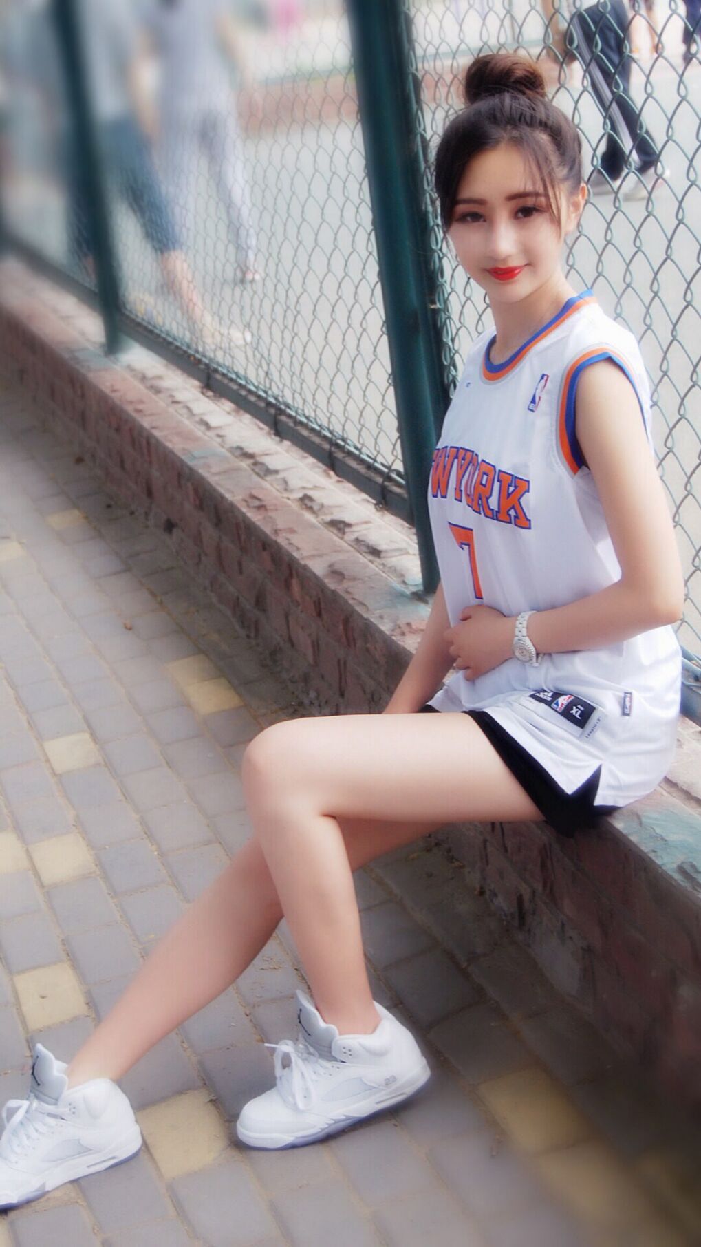 黄金一波流！比利亚雷亚尔三分钟闪电战带走阿尔及利亚，哈弗茨化身关键先生导演逆转