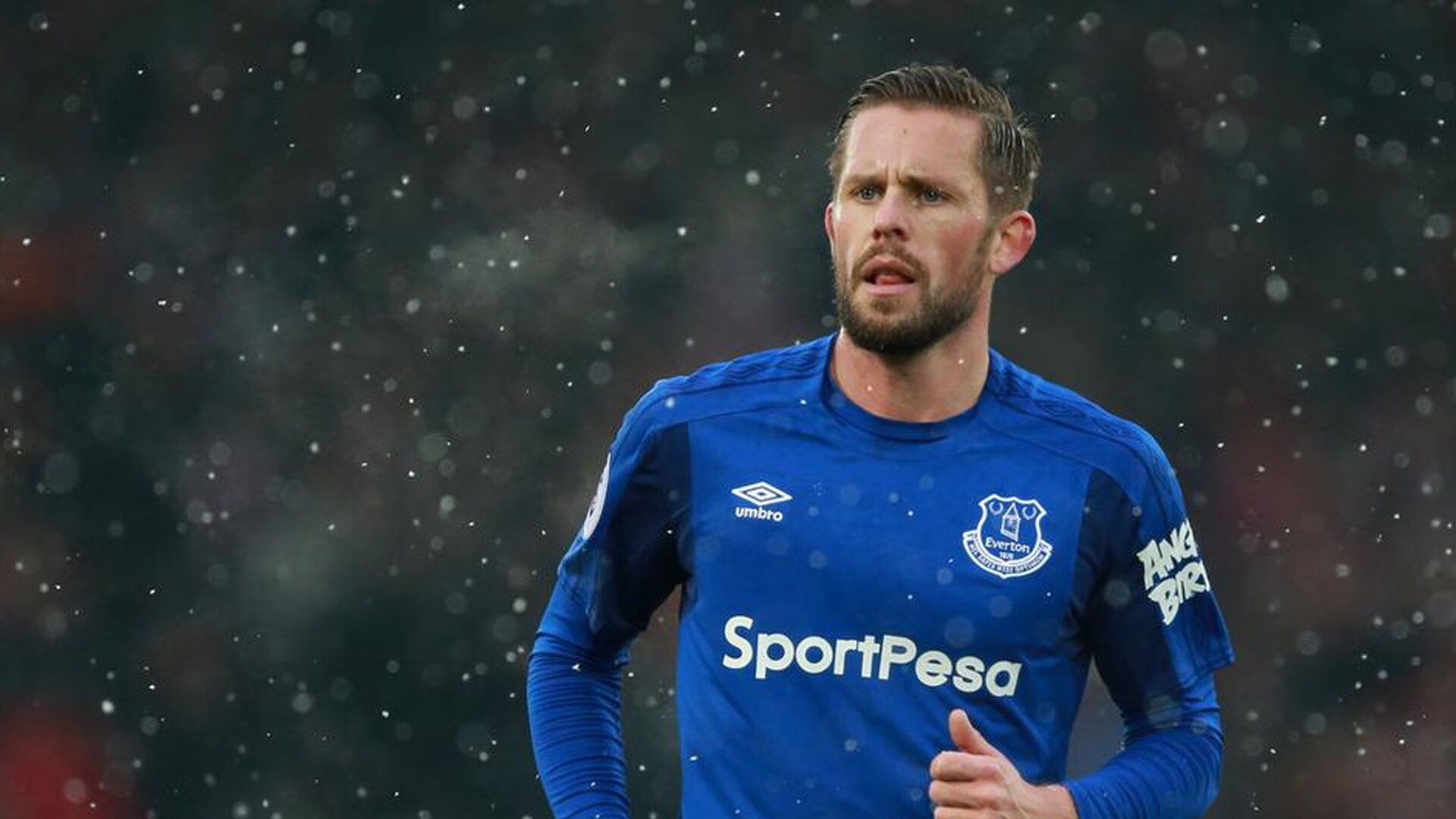 当欧冠的星光,照亮CBA的战场,太阳队如何在一场半决赛式的鏖战中幸存?