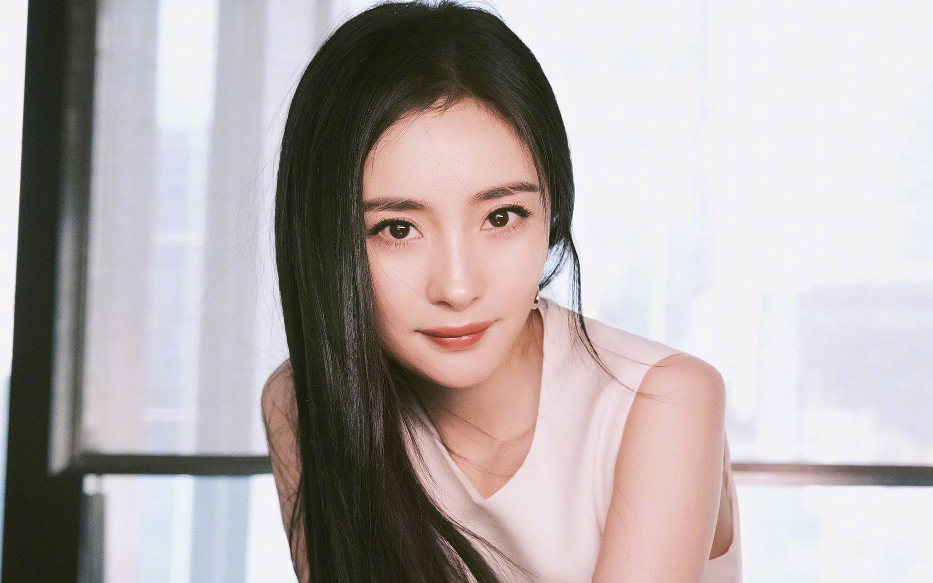 以下是为您构思的标题与文章